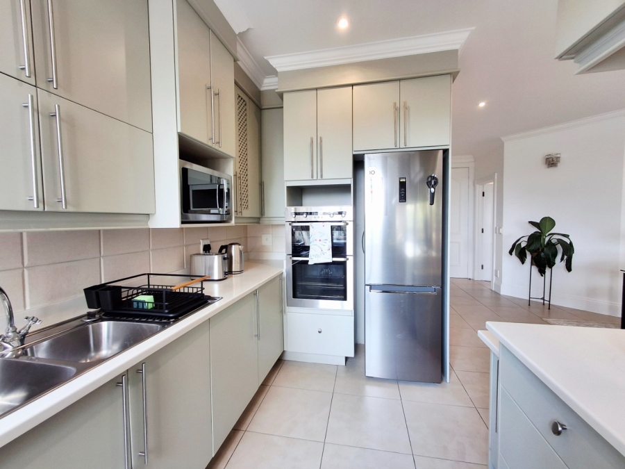 To Let 3 Bedroom Property for Rent in Morningside Gauteng