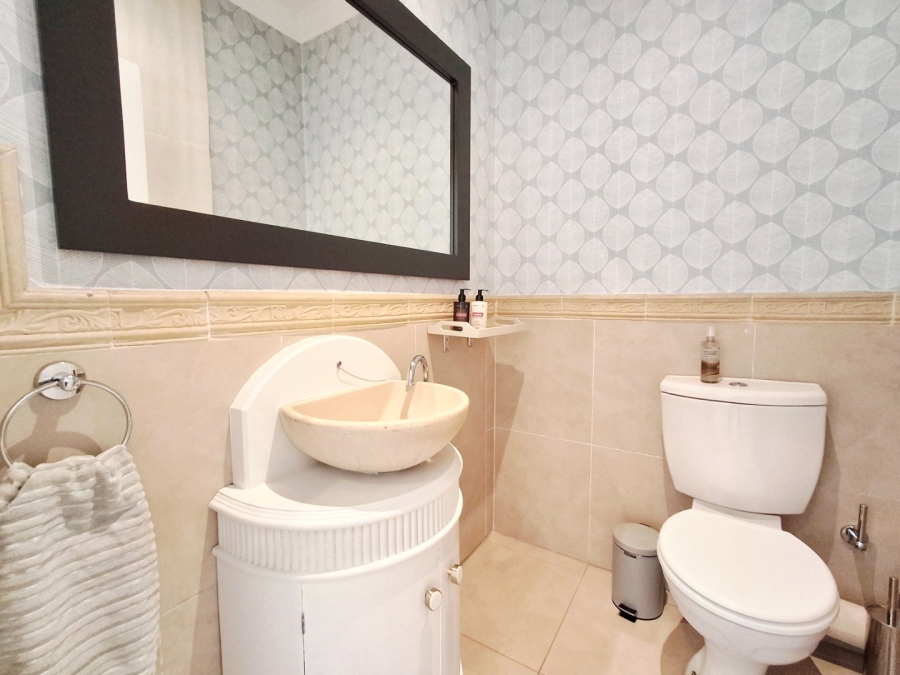 To Let 3 Bedroom Property for Rent in Morningside Gauteng