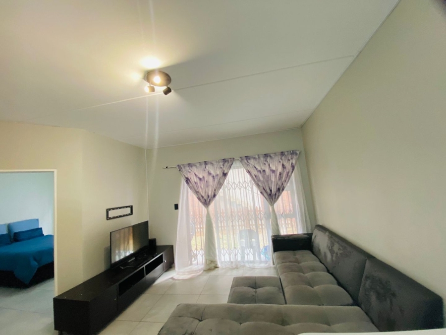 To Let 2 Bedroom Property for Rent in Ravenswood Gauteng