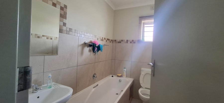 To Let 3 Bedroom Property for Rent in Leopard