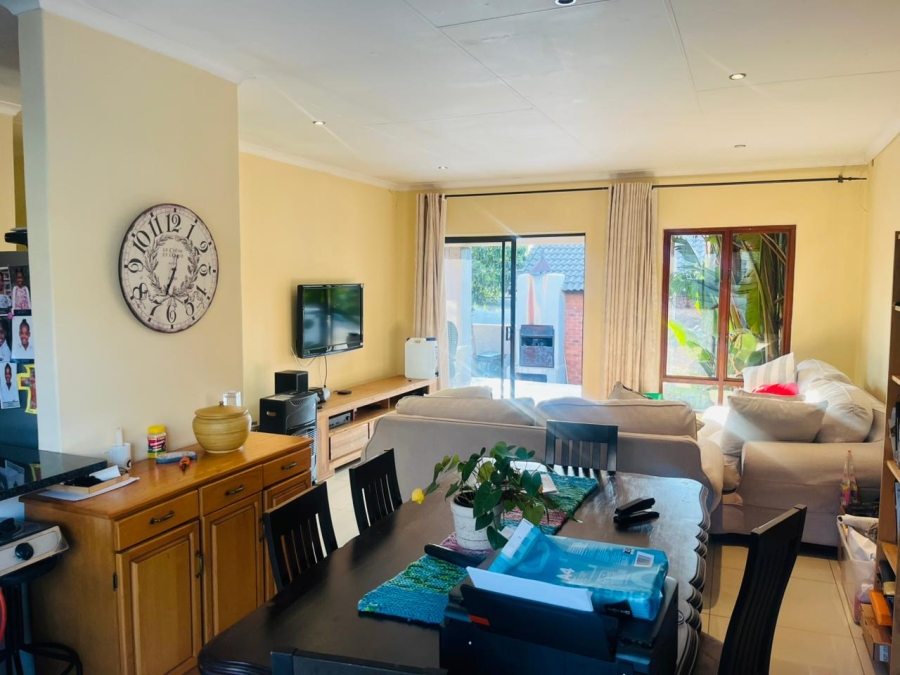 3 Bedroom Property for Sale in Crescent Wood Country Estate Gauteng