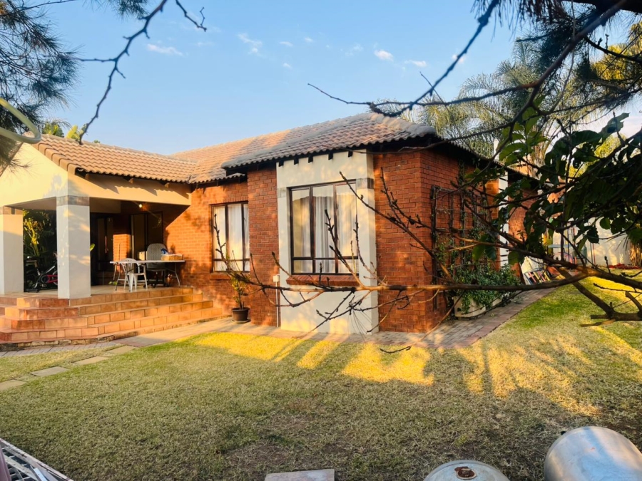 3 Bedroom Property for Sale in Crescent Wood Country Estate Gauteng