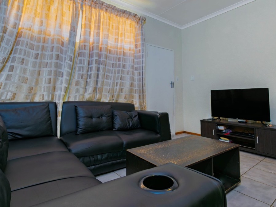 1 Bedroom Property for Sale in Eden Glen Gauteng
