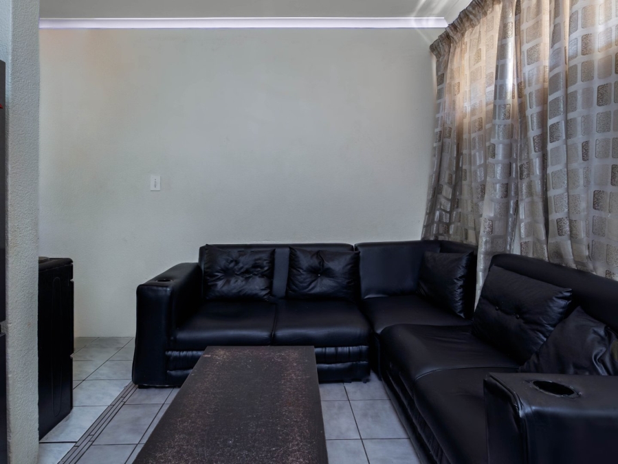 1 Bedroom Property for Sale in Eden Glen Gauteng
