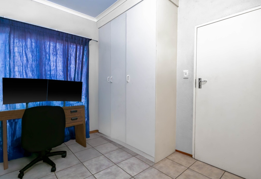 1 Bedroom Property for Sale in Eden Glen Gauteng