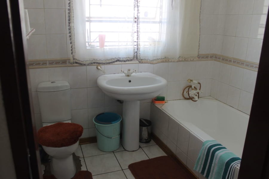 3 Bedroom Property for Sale in Dobsonville Ext 3 Gauteng