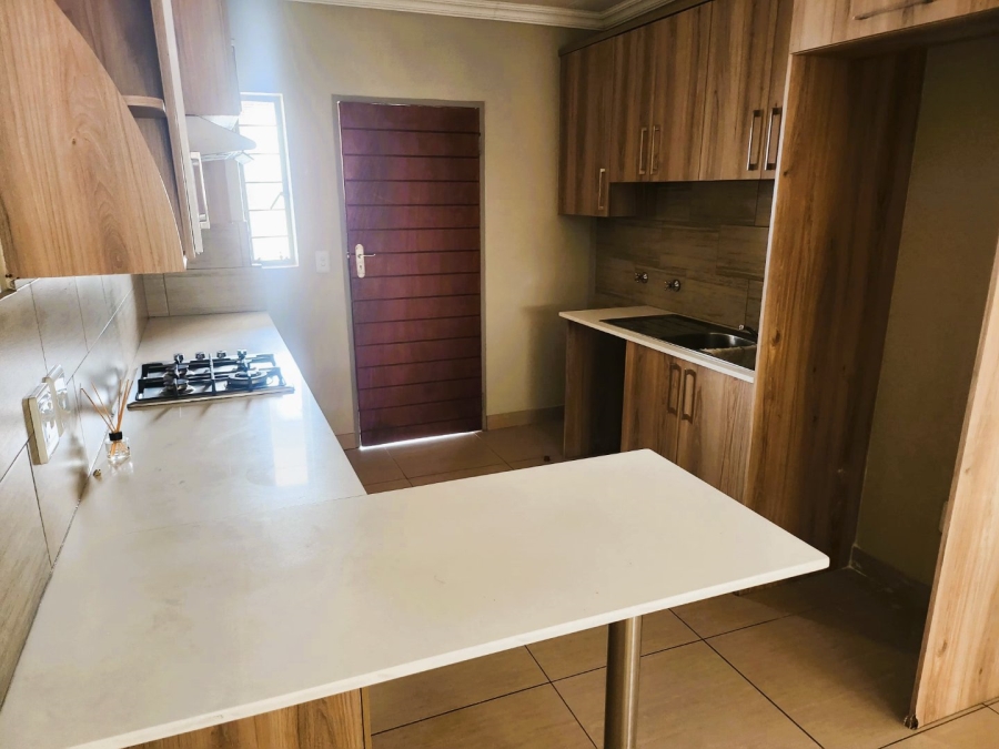 To Let 3 Bedroom Property for Rent in Andeon Gauteng