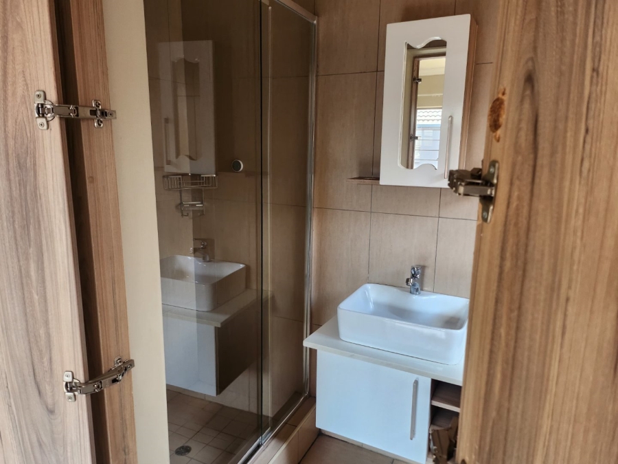 To Let 3 Bedroom Property for Rent in Andeon Gauteng