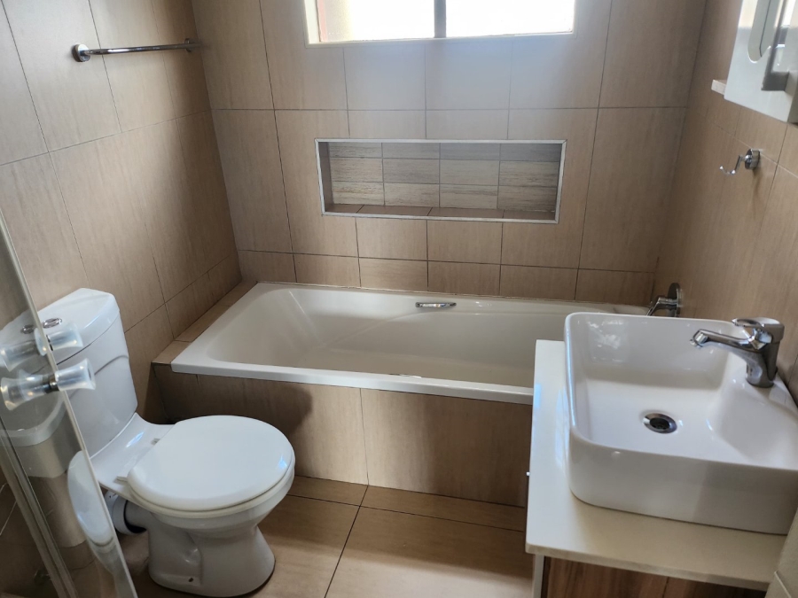 To Let 3 Bedroom Property for Rent in Andeon Gauteng