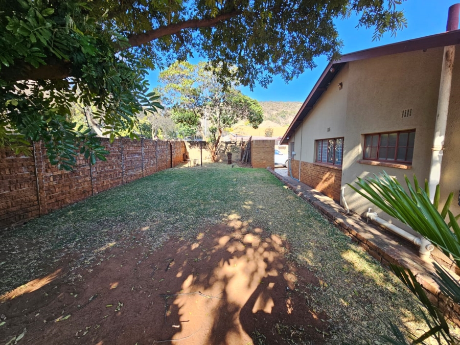 4 Bedroom Property for Sale in Annlin Gauteng