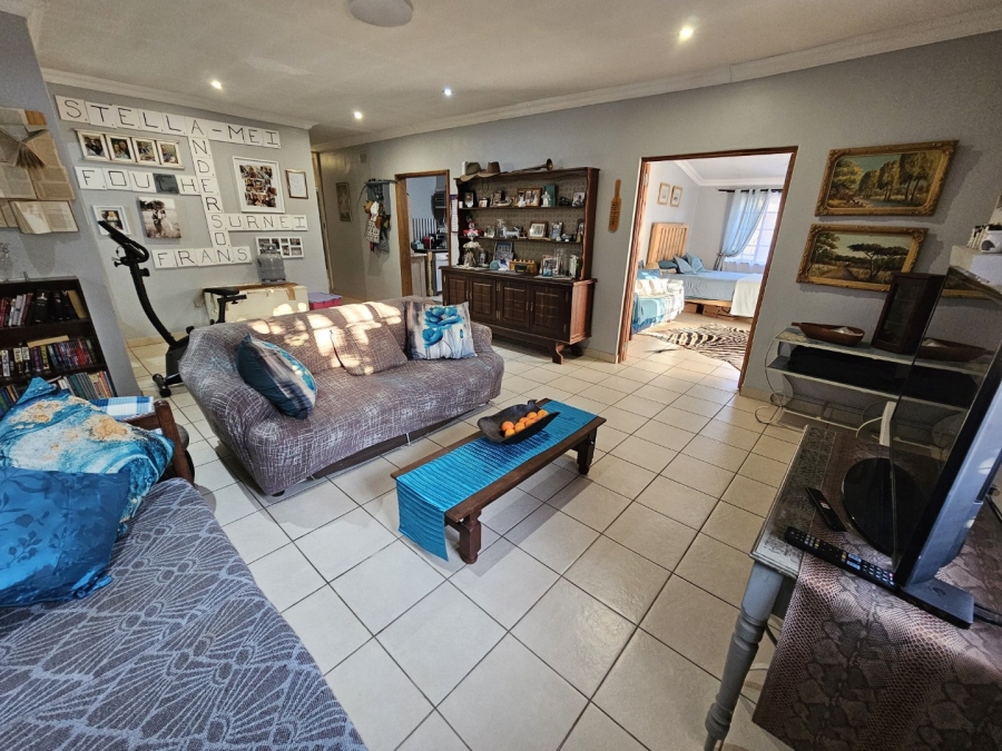 4 Bedroom Property for Sale in Annlin Gauteng