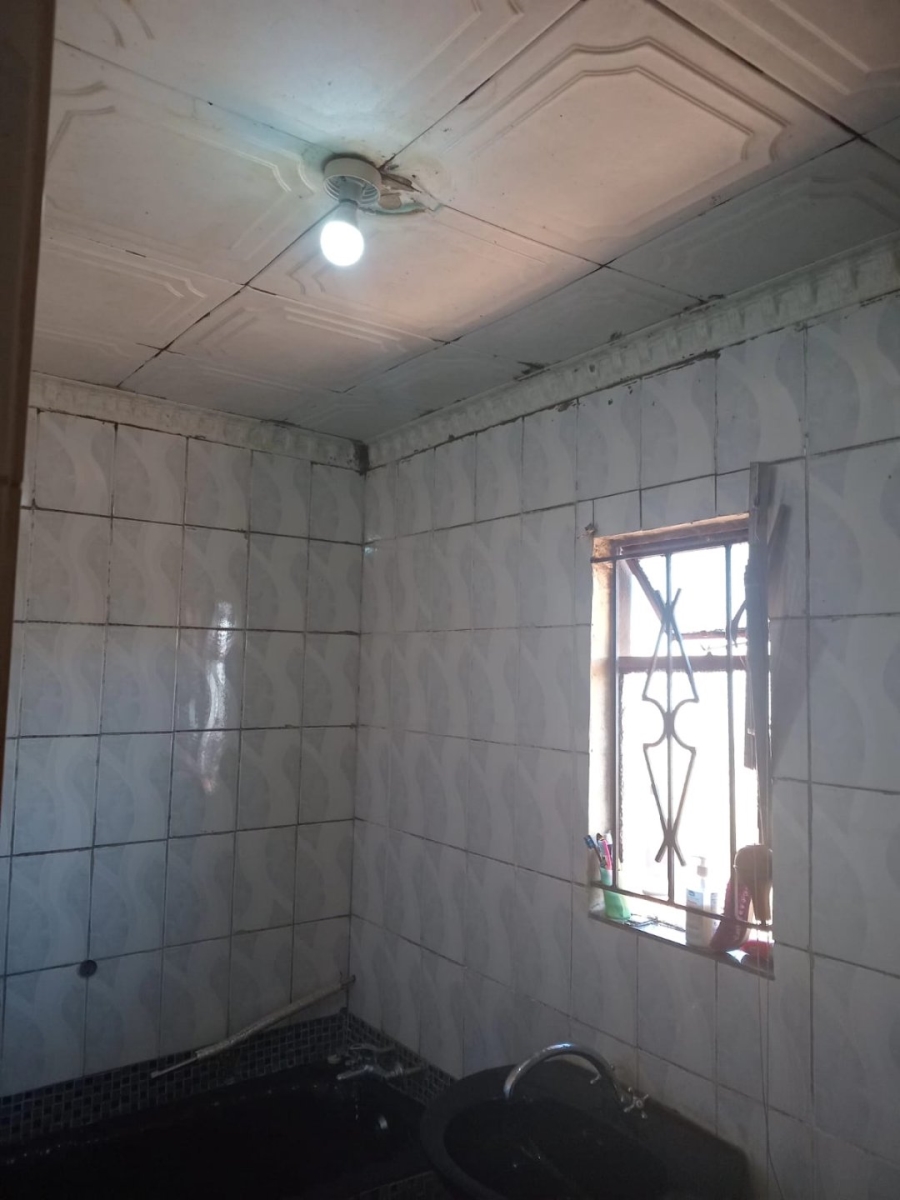  Bedroom Property for Sale in Lawley Gauteng