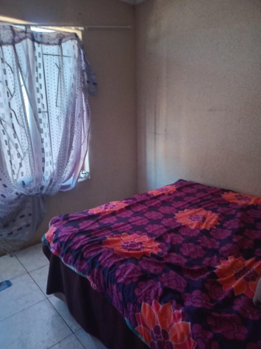  Bedroom Property for Sale in Lawley Gauteng