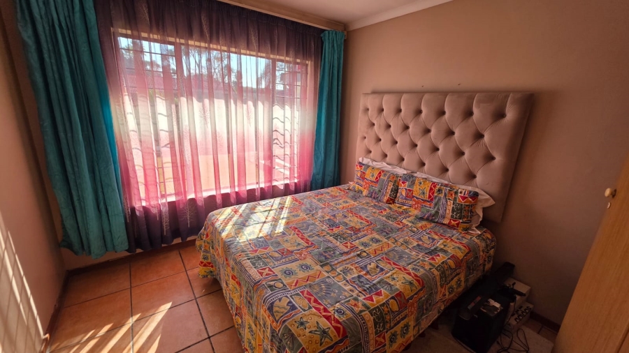 7 Bedroom Property for Sale in Doornpoort Gauteng