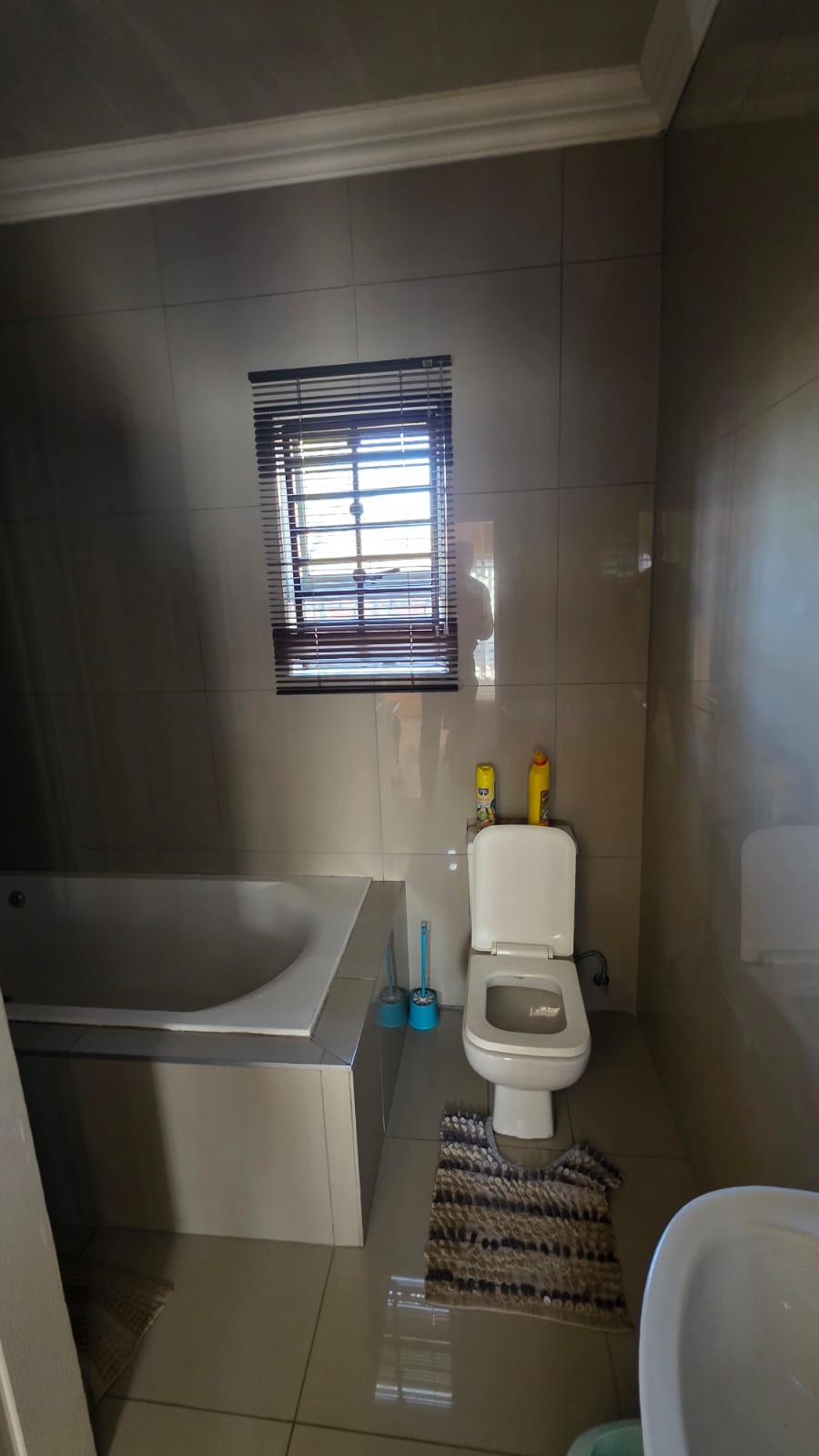 7 Bedroom Property for Sale in Doornpoort Gauteng