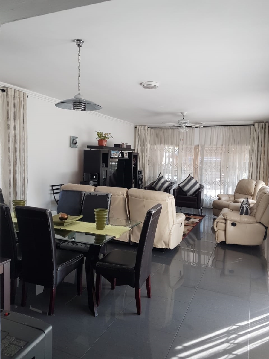 4 Bedroom Property for Sale in Lombardy East Gauteng