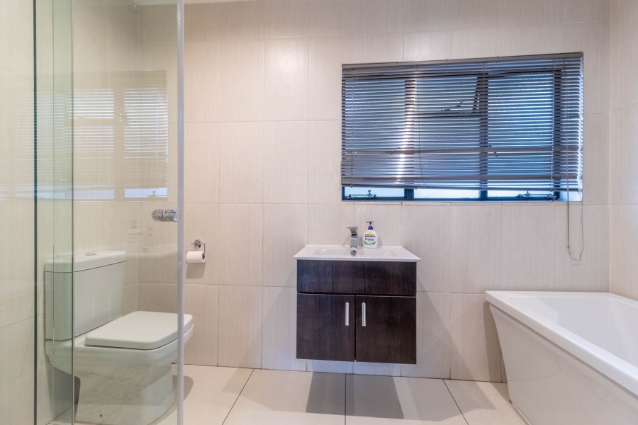 4 Bedroom Property for Sale in Bedfordview Gauteng