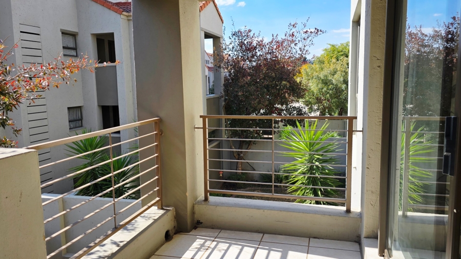 To Let 1 Bedroom Property for Rent in Bryanston Gauteng