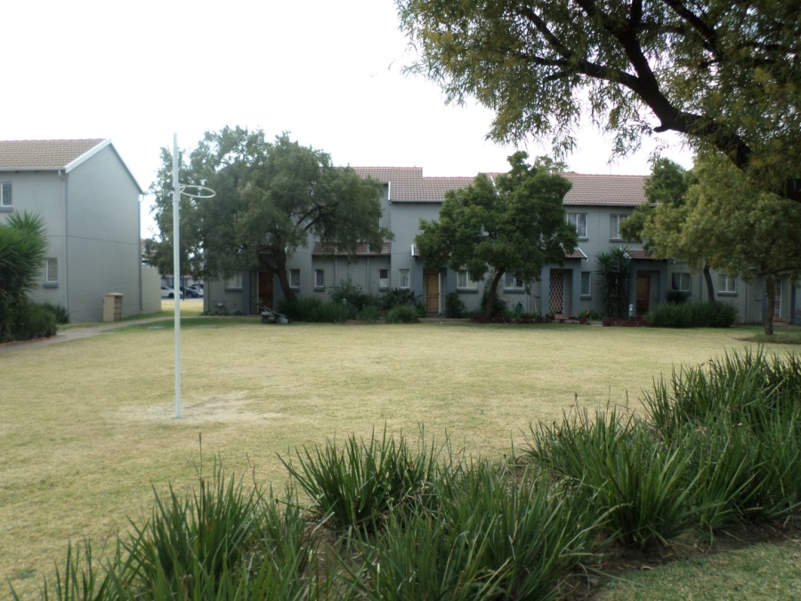 2 Bedroom Property for Sale in Aloe Place Gauteng