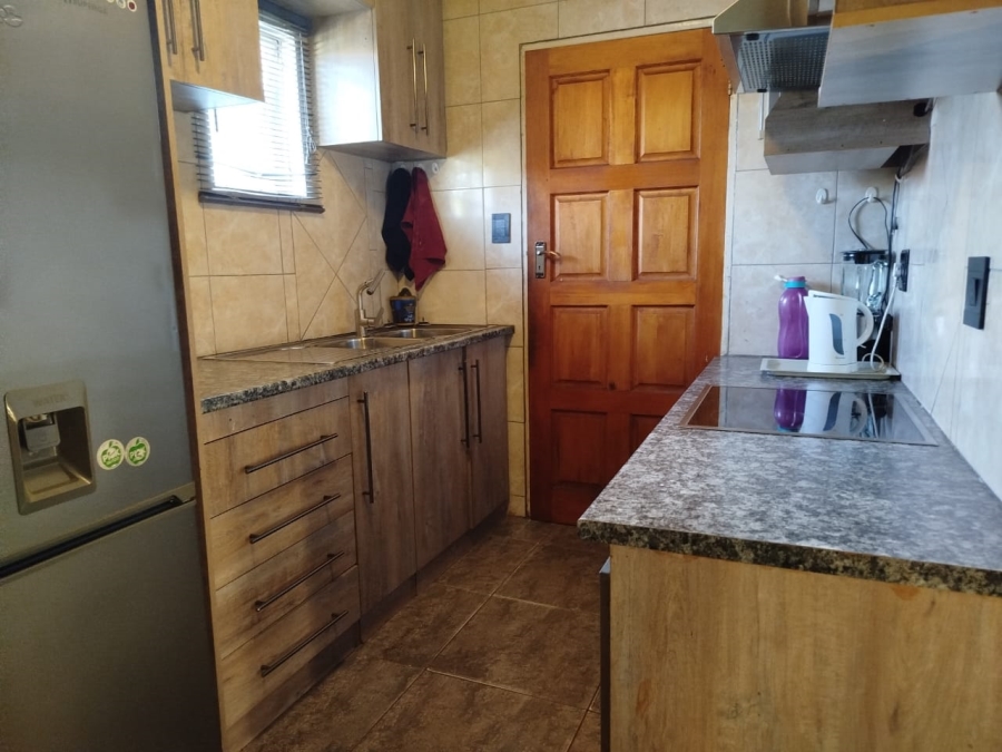 2 Bedroom Property for Sale in Gem Valley Gauteng