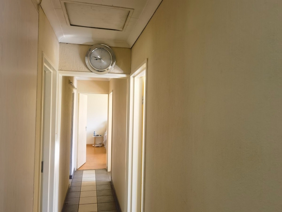 3 Bedroom Property for Sale in Crystal Park Gauteng