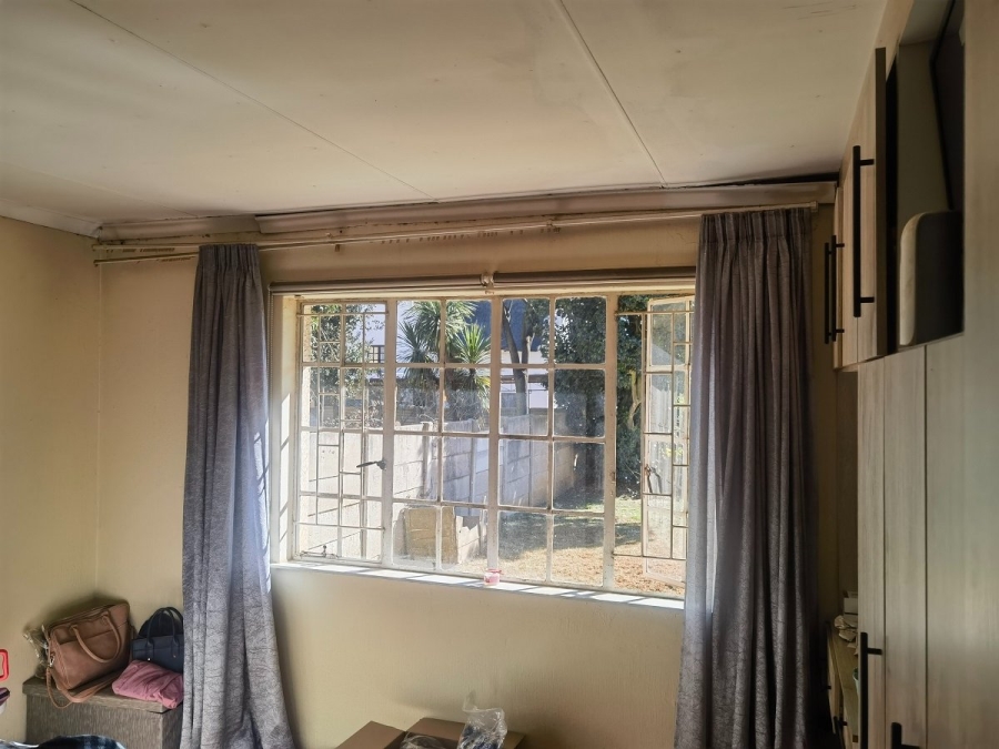 3 Bedroom Property for Sale in Crystal Park Gauteng