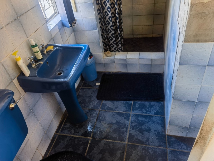 3 Bedroom Property for Sale in Crystal Park Gauteng