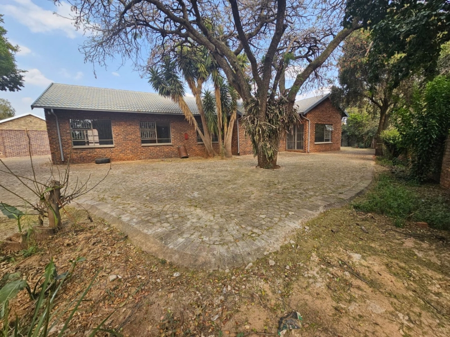 3 Bedroom Property for Sale in Faerie Glen Gauteng