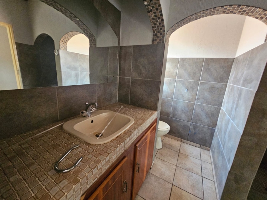 3 Bedroom Property for Sale in Faerie Glen Gauteng