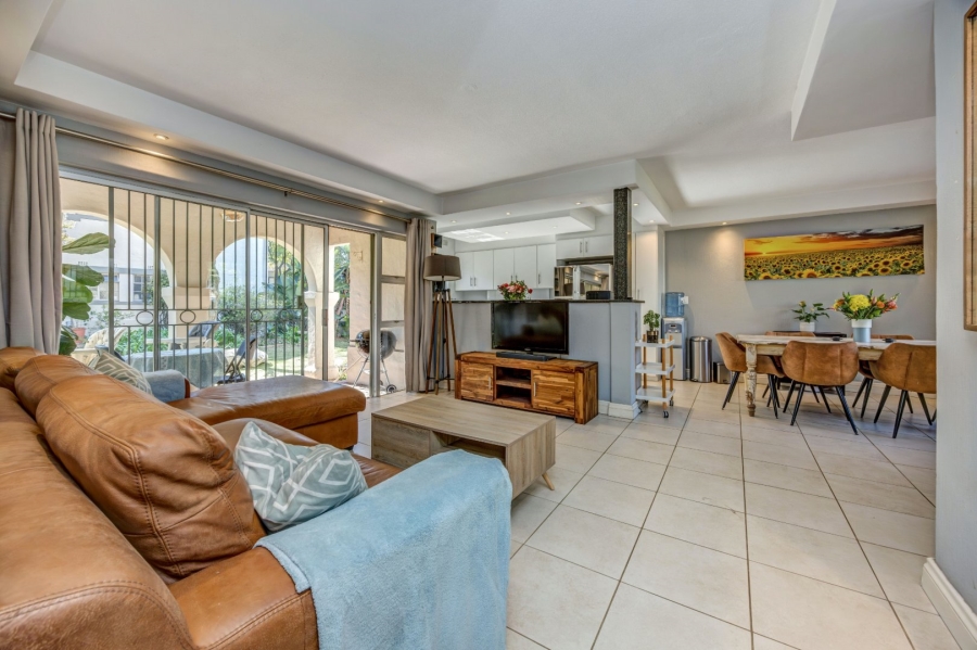 2 Bedroom Property for Sale in Bryanston East Gauteng