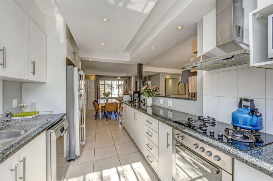 2 Bedroom Property for Sale in Bryanston East Gauteng