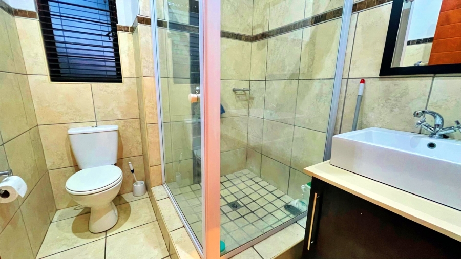 2 Bedroom Property for Sale in Pretorius Park Gauteng