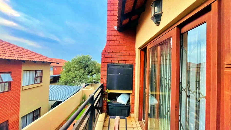 2 Bedroom Property for Sale in Pretorius Park Gauteng