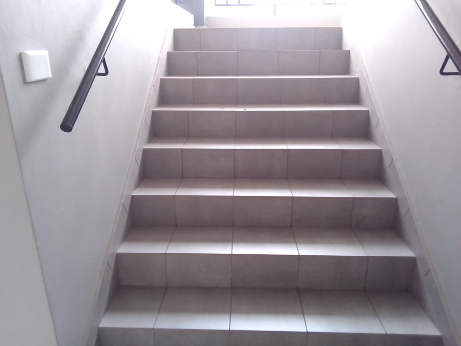 To Let 1 Bedroom Property for Rent in Lilianton Gauteng