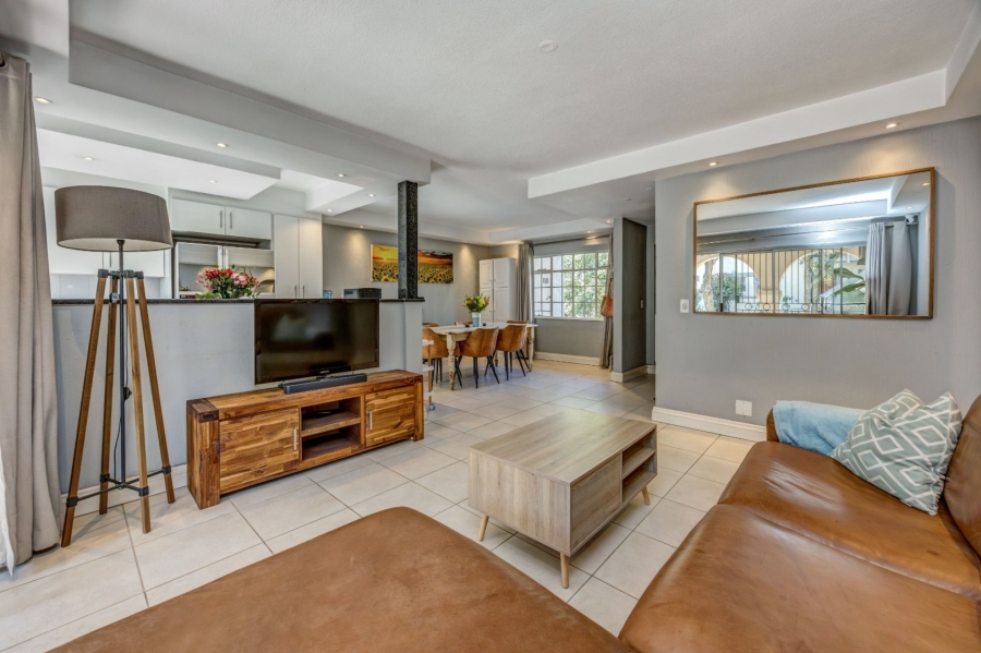To Let 2 Bedroom Property for Rent in Bryanston East Gauteng