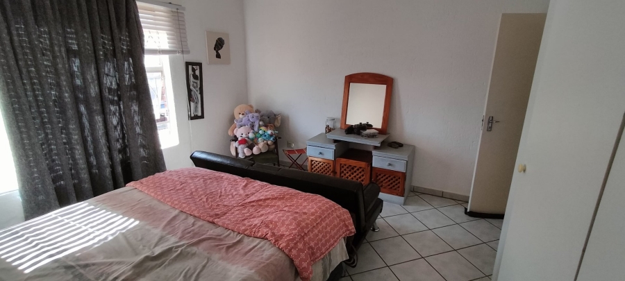 To Let 2 Bedroom Property for Rent in Buccleuch Gauteng