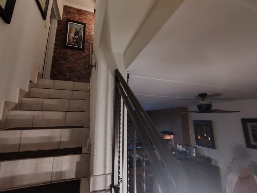 3 Bedroom Property for Sale in Heuwelsig Estate Gauteng