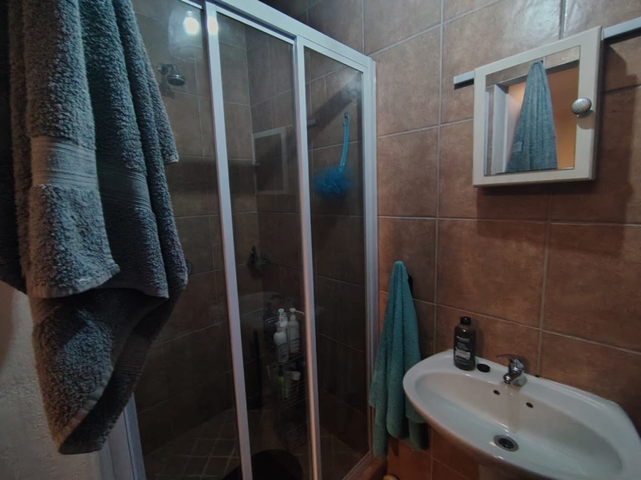 3 Bedroom Property for Sale in Heuwelsig Estate Gauteng