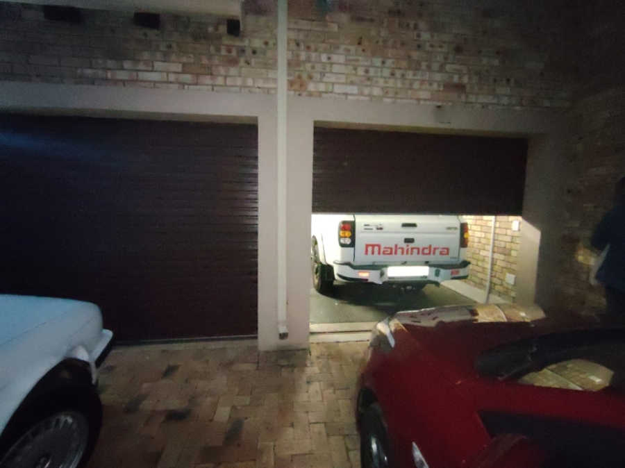 3 Bedroom Property for Sale in Heuwelsig Estate Gauteng