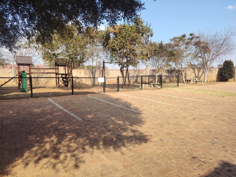 3 Bedroom Property for Sale in Heuwelsig Estate Gauteng