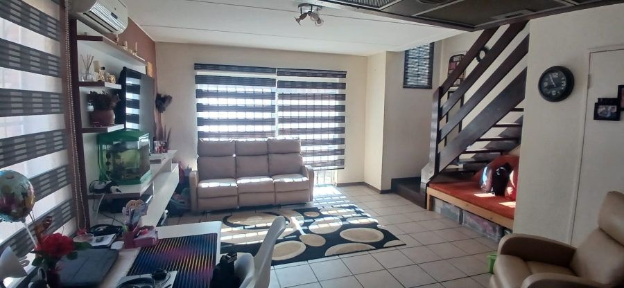 2 Bedroom Property for Sale in North Riding Gauteng