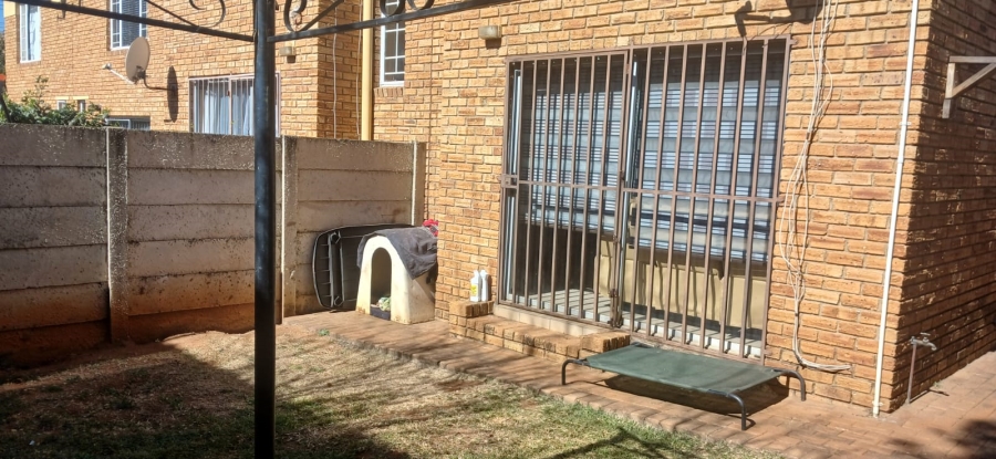 2 Bedroom Property for Sale in North Riding Gauteng