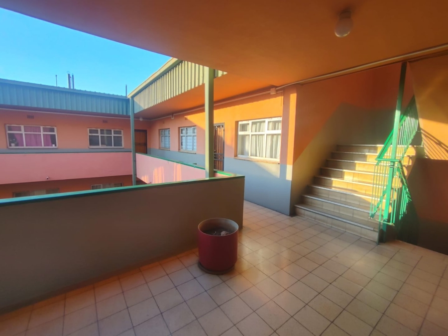 1 Bedroom Property for Sale in Pretoria North Gauteng