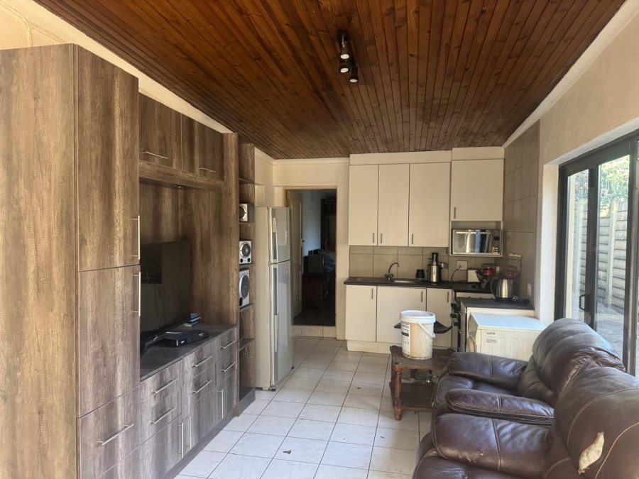 3 Bedroom Property for Sale in Lombardy East Gauteng