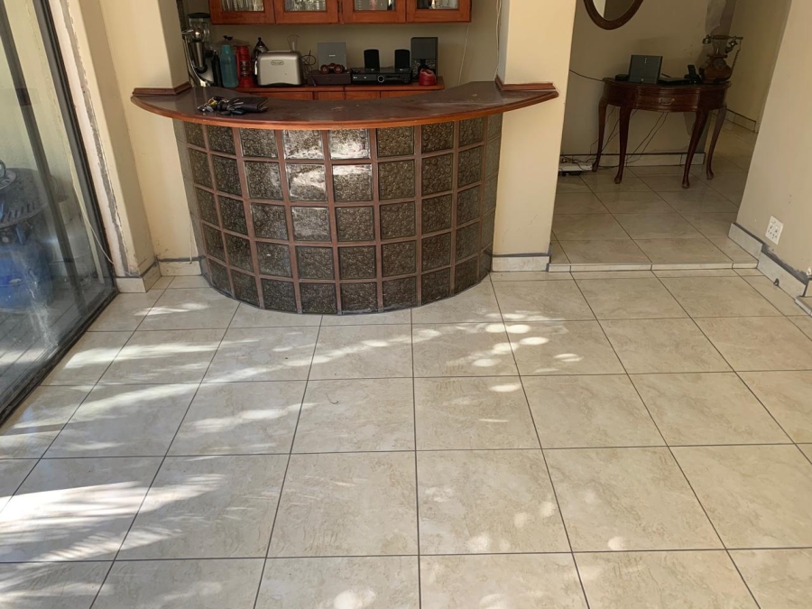 3 Bedroom Property for Sale in Lombardy East Gauteng