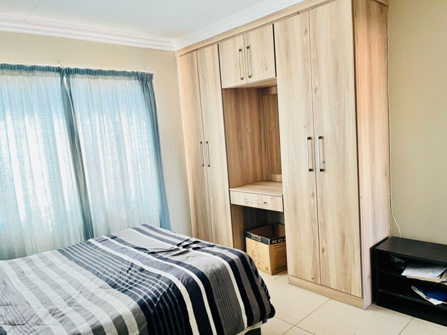 3 Bedroom Property for Sale in Andeon Gauteng