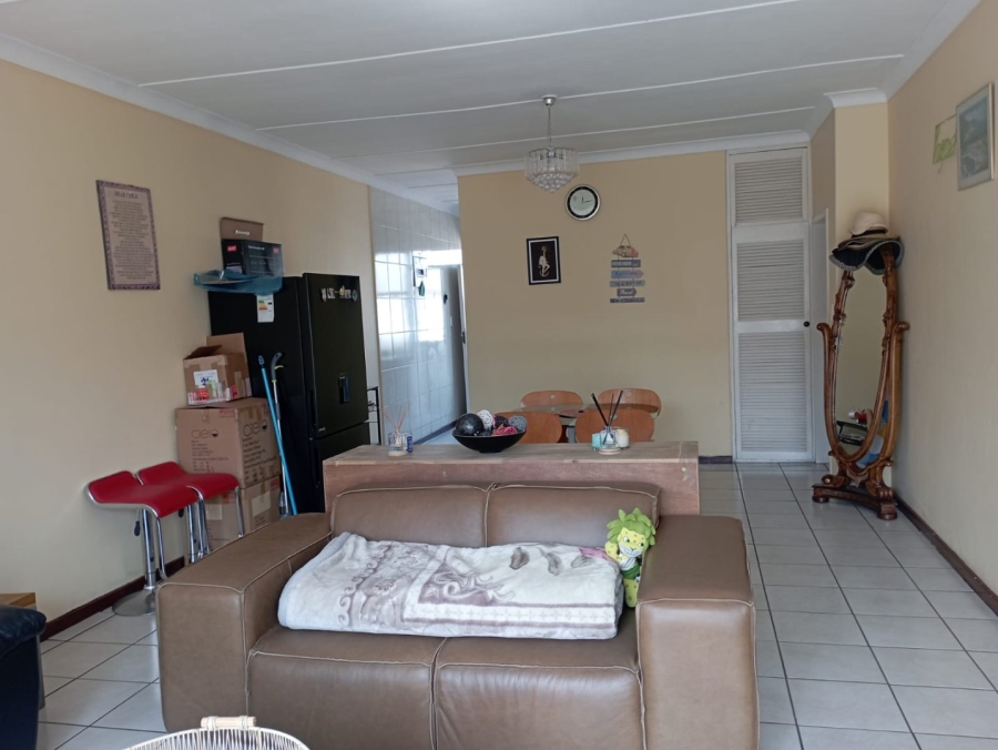 2 Bedroom Property for Sale in Birchleigh Gauteng