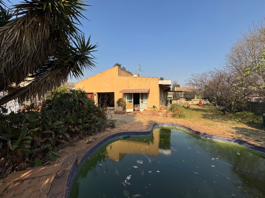 3 Bedroom Property for Sale in Glen Marais Gauteng
