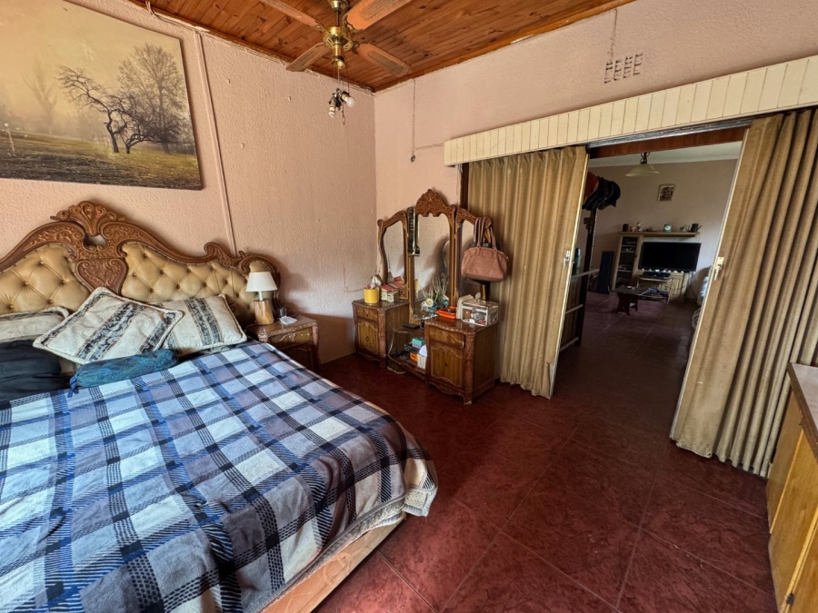 3 Bedroom Property for Sale in Glen Marais Gauteng