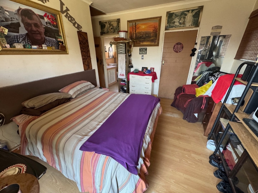 3 Bedroom Property for Sale in Glen Marais Gauteng